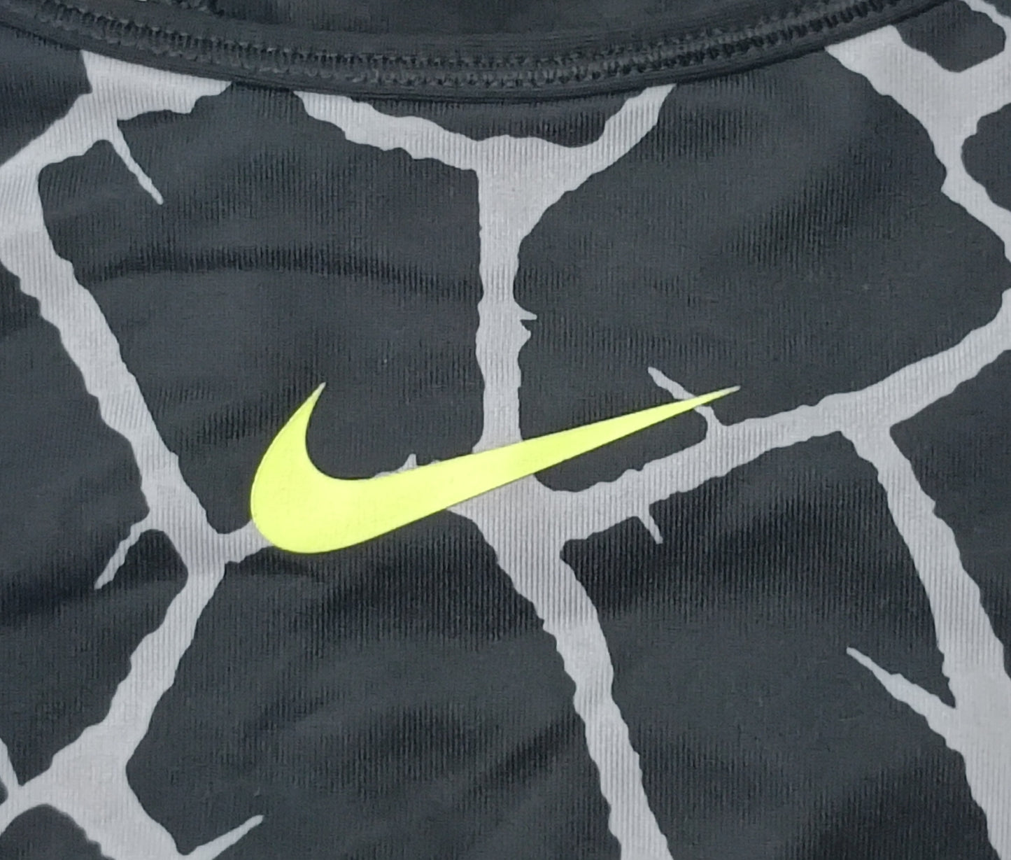(ДАМСКО) (M) Nike PRO DRI-FIT Bra бюстие