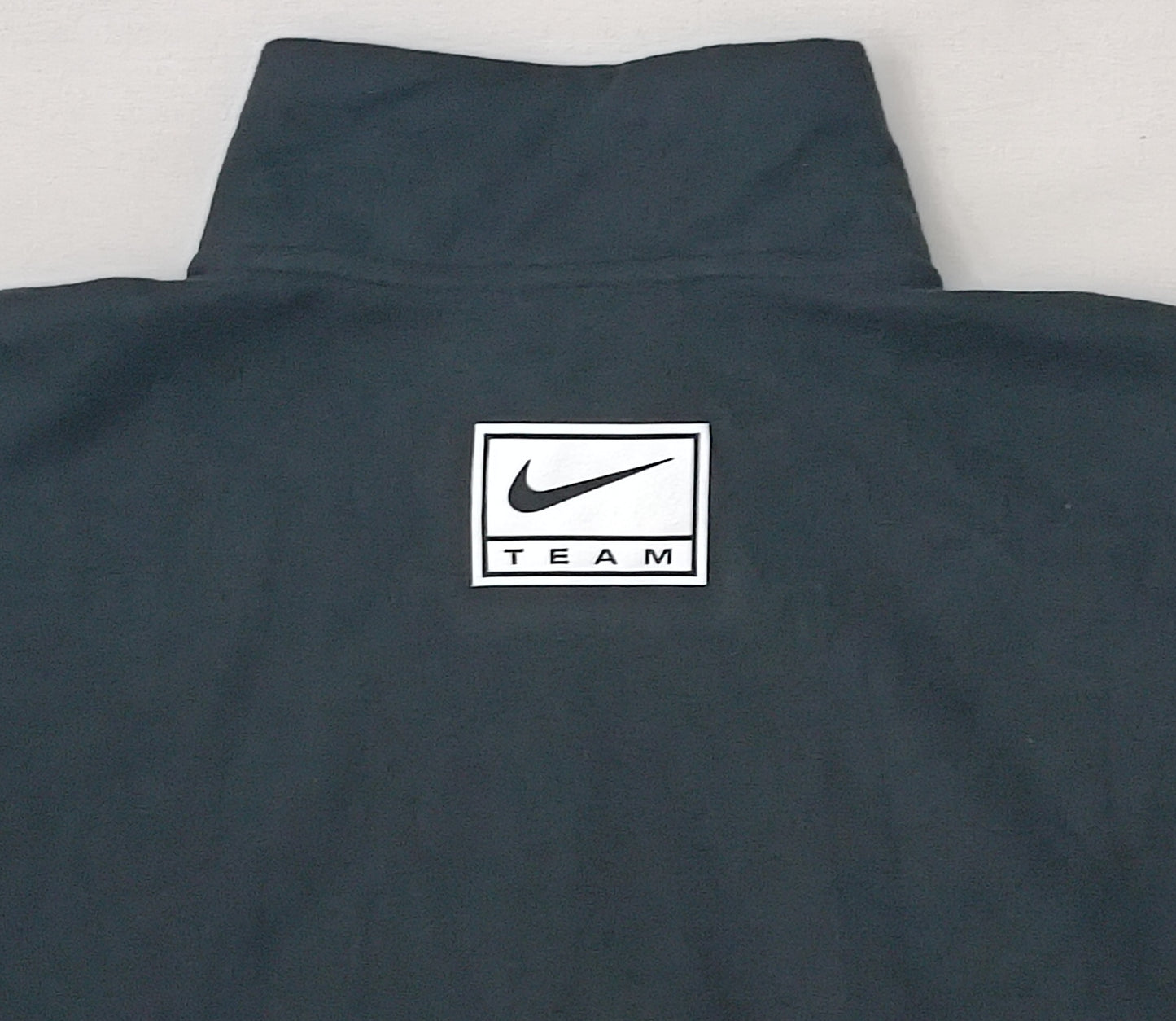 (ДАМСКО) (M) Nike DRI-FIT Swoosh Sweatshirt горнище
