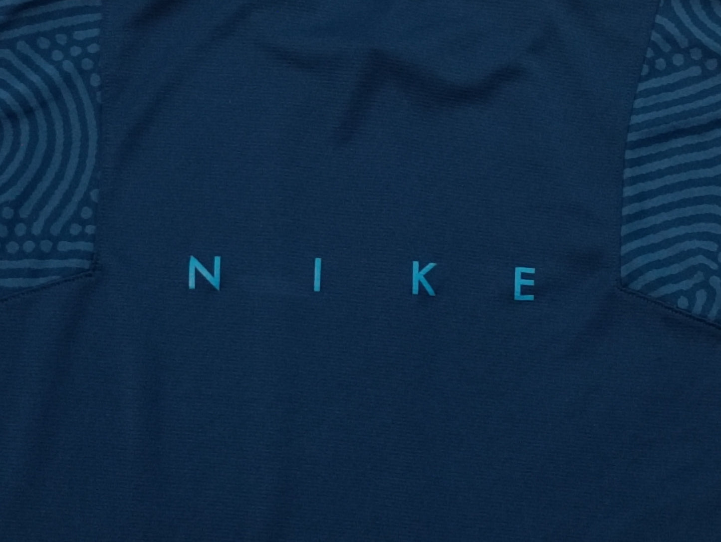 (L) Nike DRI-FIT Strike Tee тениска