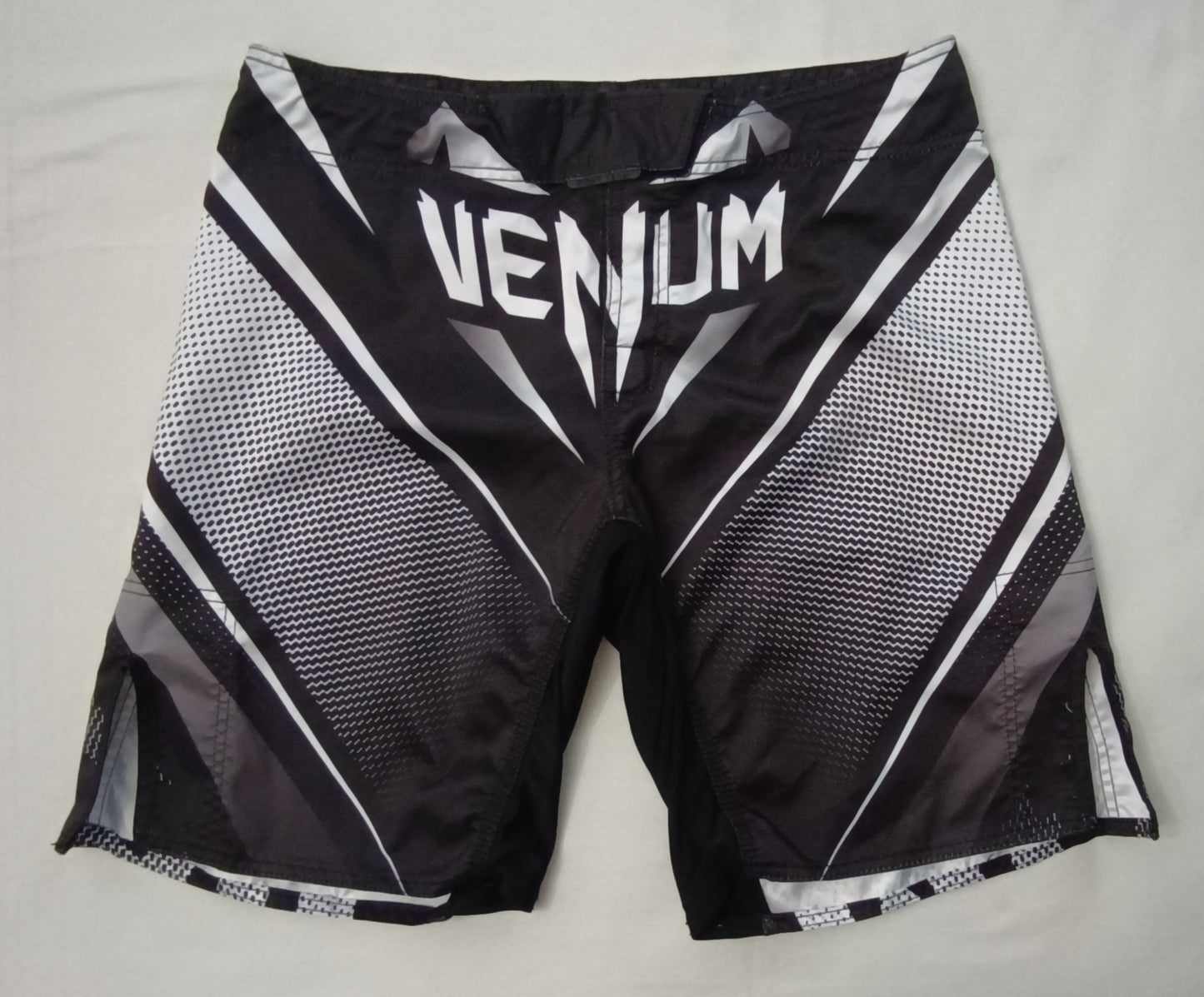 (M) Venum Shorts шорти