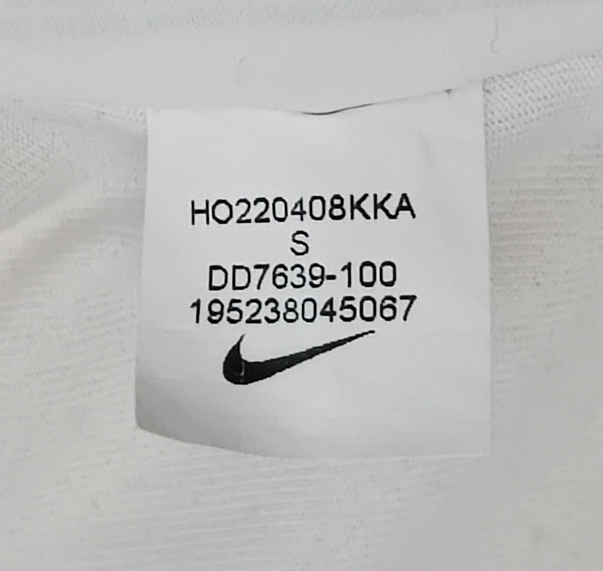 (ДЕТСКО) (Ръст 128-137см) Nike DRI-FIT Swoosh Tee тениска
