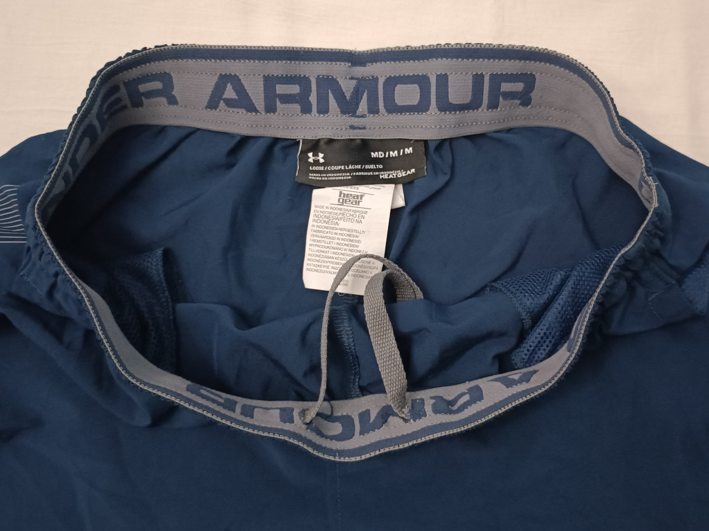 (M) Under Armour UA Shorts шорти
