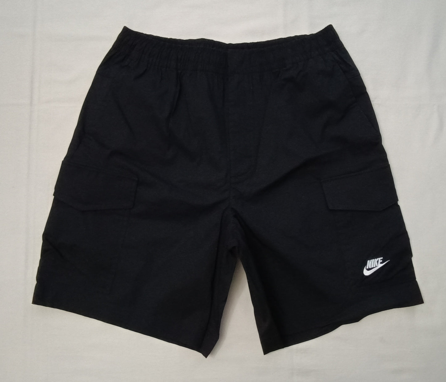 (L) Nike Sportswear Essential Cargo Shorts шорти