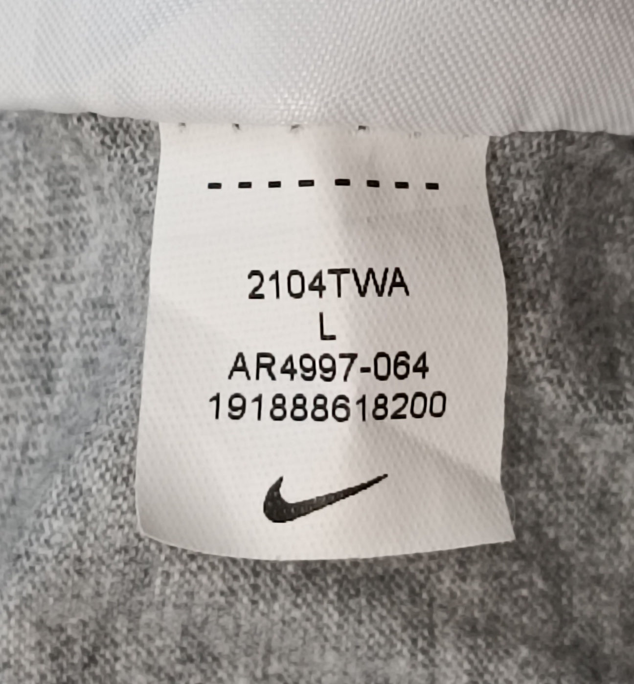 (L) Nike Sportswear Tee тениска