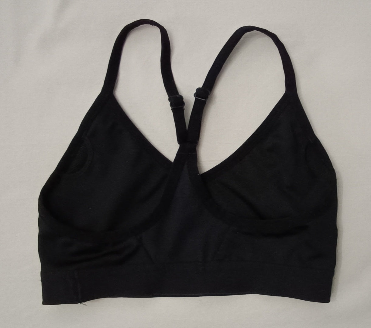 (ДАМСКО) (XS) Nike DRI-FIT Indy Bra бюстие