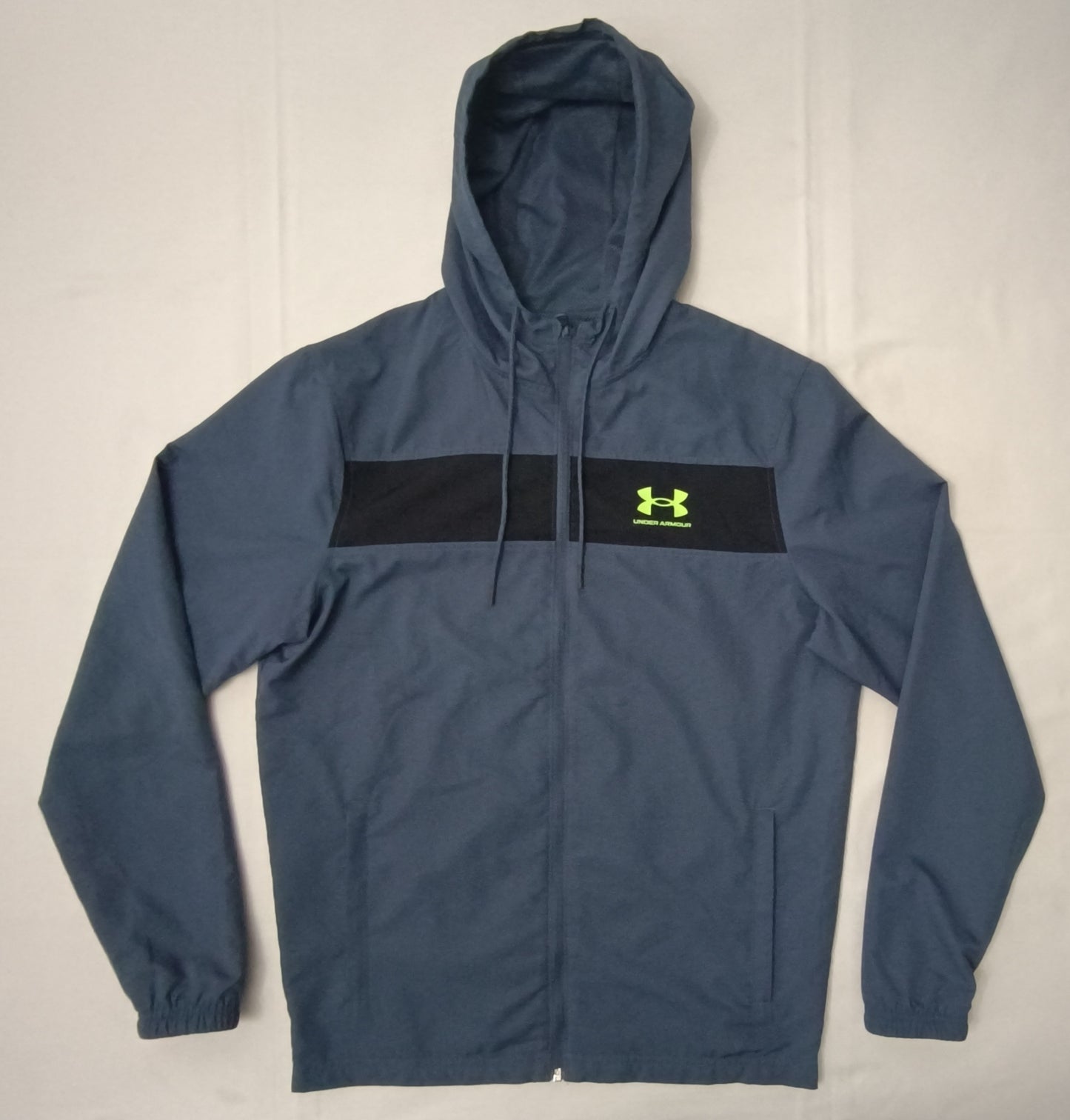 (S) Under Armour UA Sportstyle Windbreaker Jacket яке