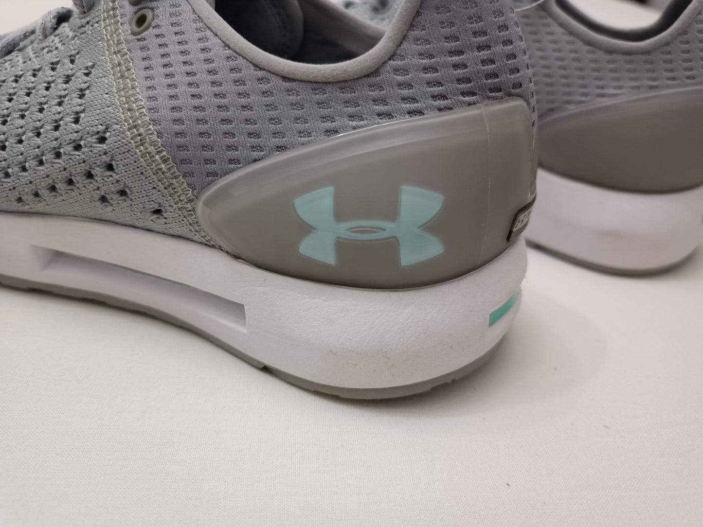 (ДАМСКО) (38) Under Armour UA Hovr Shoes спортни обувки