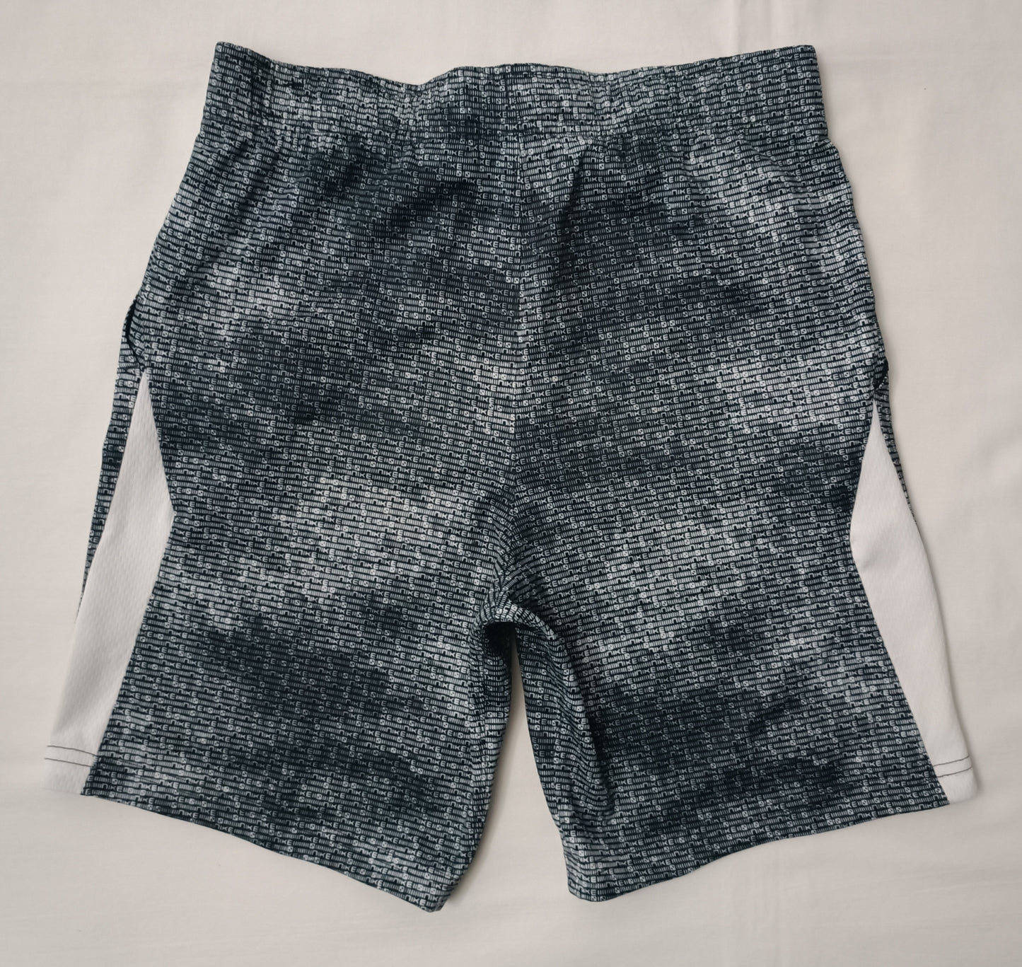 (ДЕТСКО) (Ръст 137-147см) Nike DRI-FIT Shorts шорти