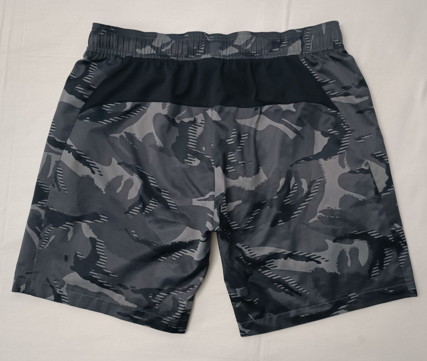(L) Adidas Camouflage Shorts шорти