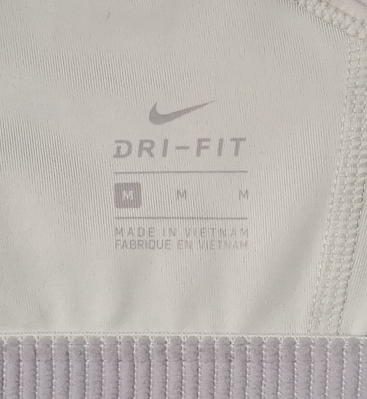 (ДАМСКО) (M) Nike DRI-FIT Bra бюстие