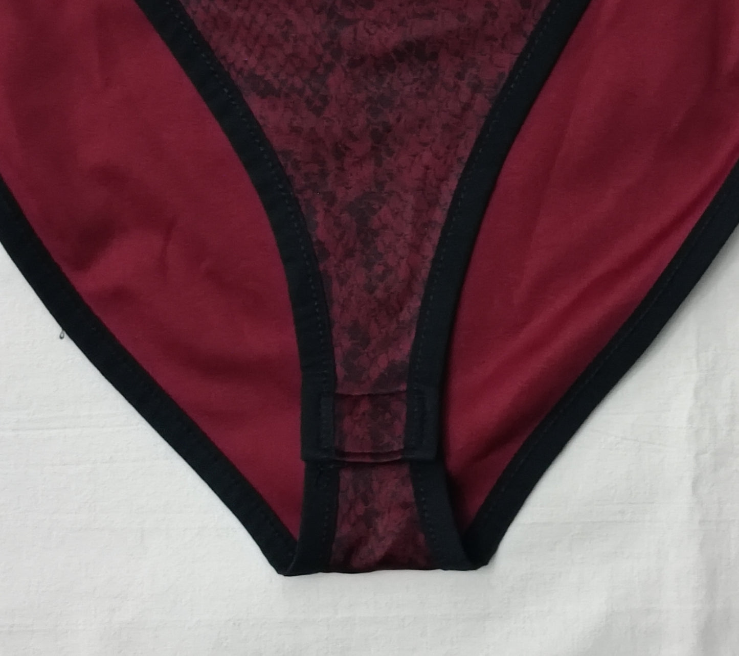 (ДАМСКО) (M) Nike NSW Python Bodysuit боди