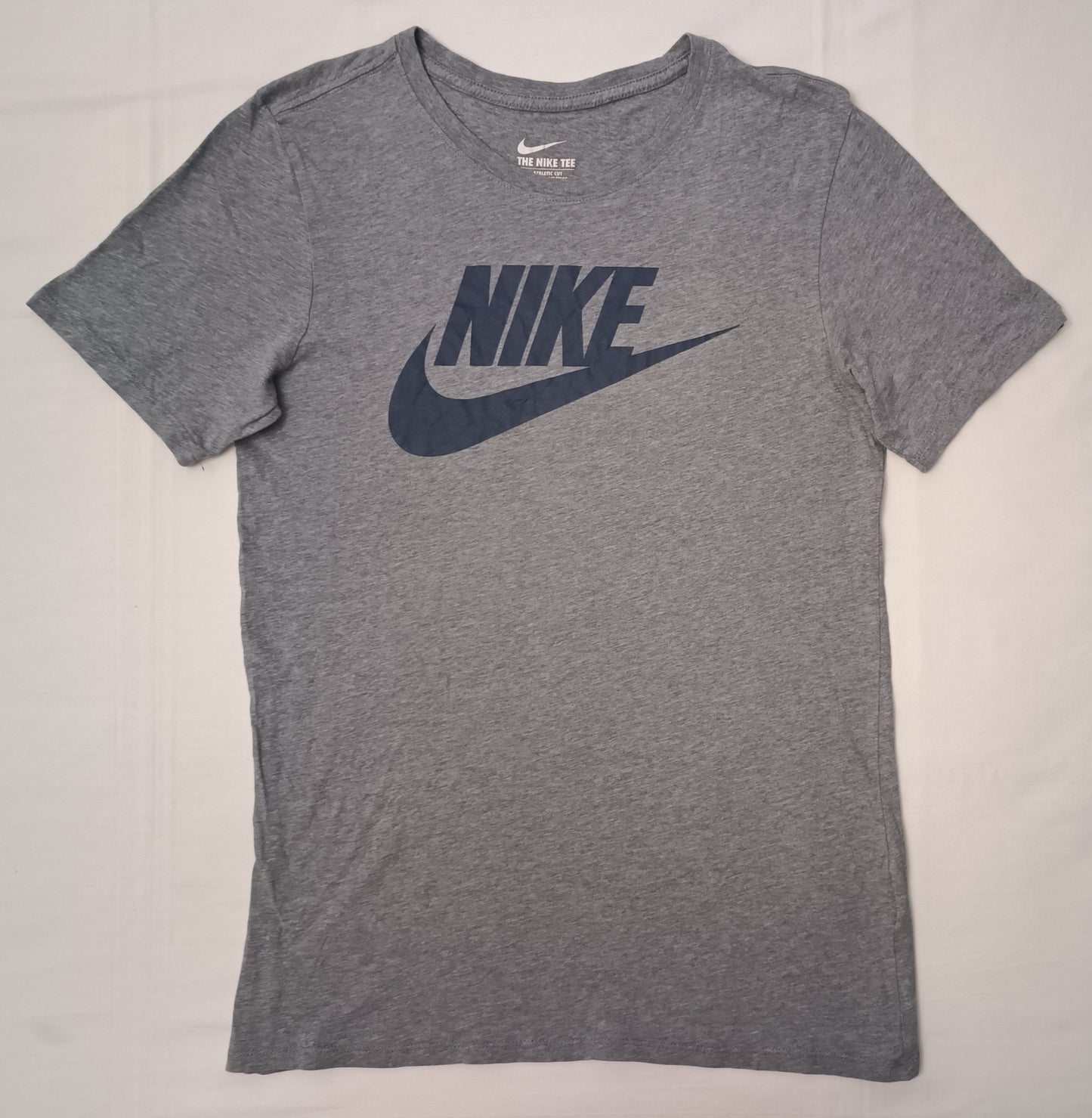 (S) Nike Sportswear Tee тениска