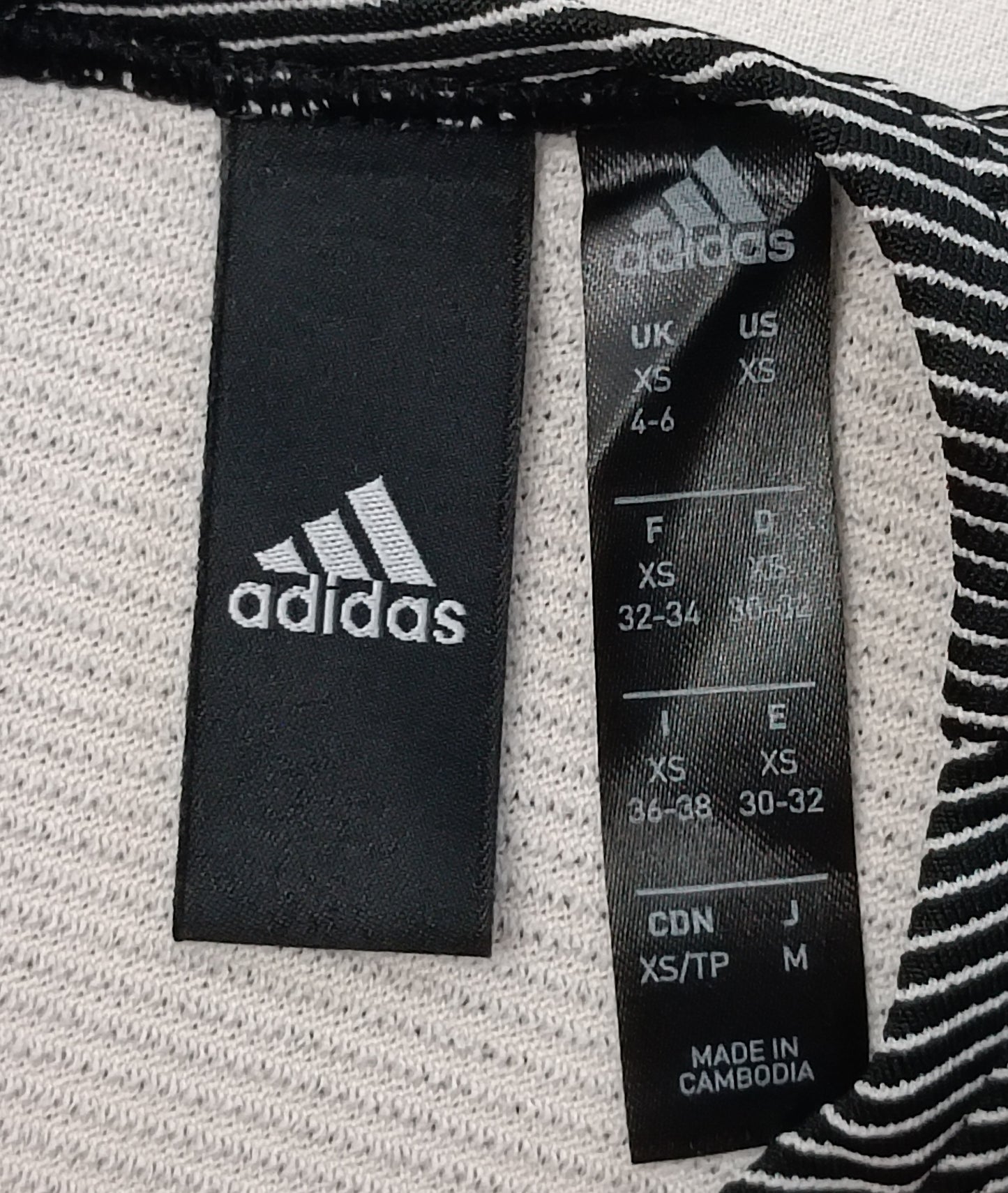 (ДАМСКО) (XS) Adidas Cropped Tank Top потник