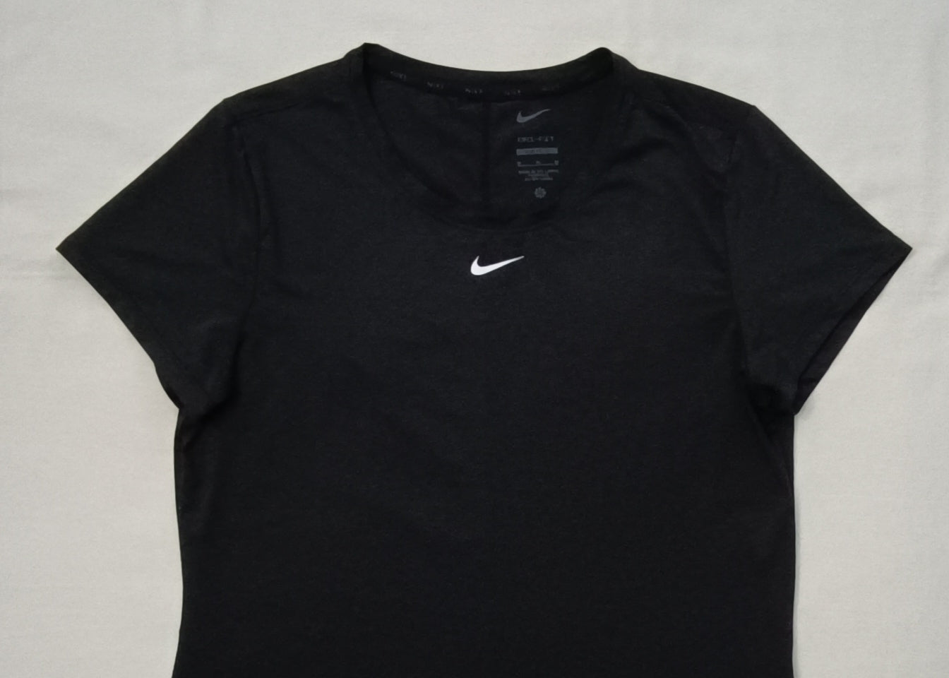 (ДАМСКО) (M) Nike DRI-FIT Tee тениска
