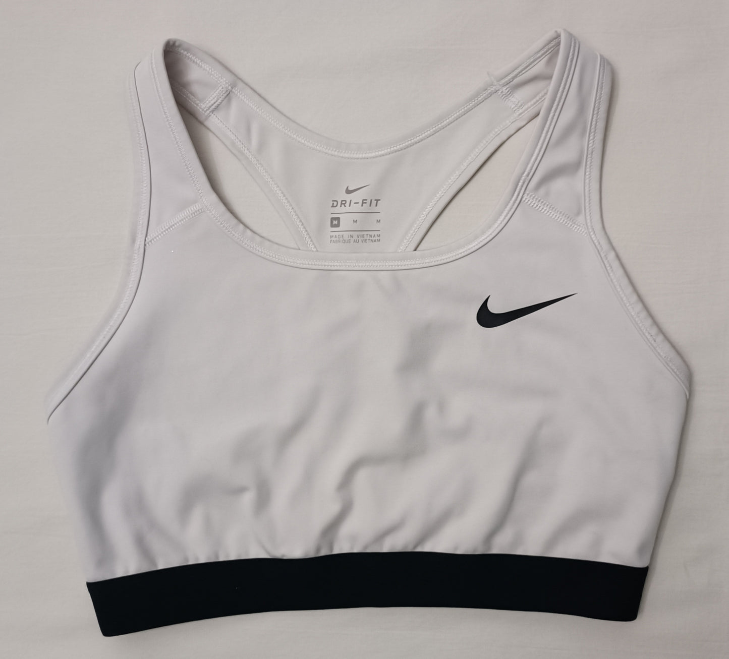 (ДАМСКО) (M) Nike DRI-FIT Bra бюстие