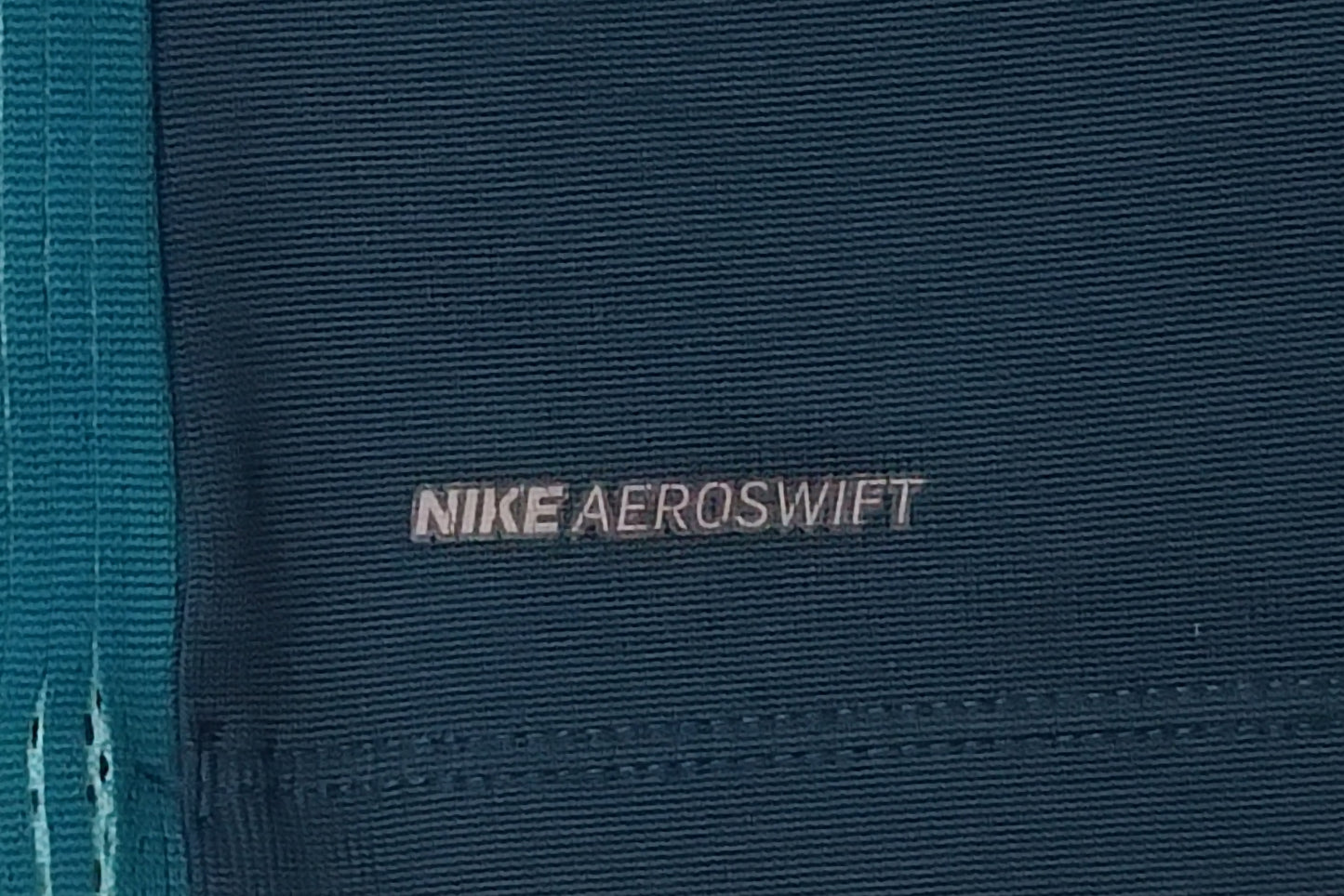 (ДЕТСКО) (Ръст 147-158см) Nike Aeroswift Top горнище