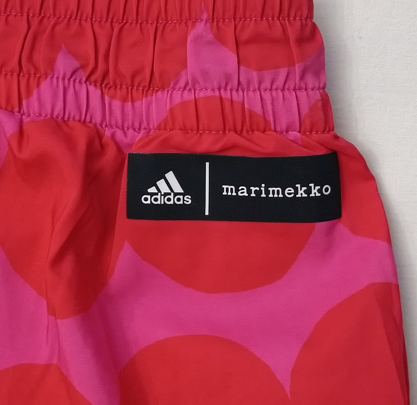 (ДАМСКО) (M) Adidas x Marimekko 2in1 Shorts шорти с клин 2в1