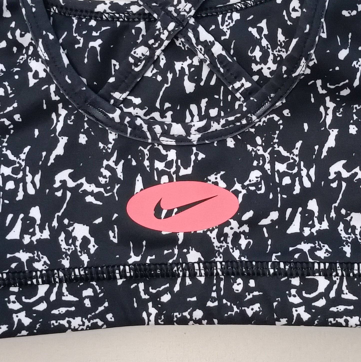 (ДЕТСКО) (Ръст 128-137см) Nike DRI-FIT Indy Icon Clash Bra бюстие
