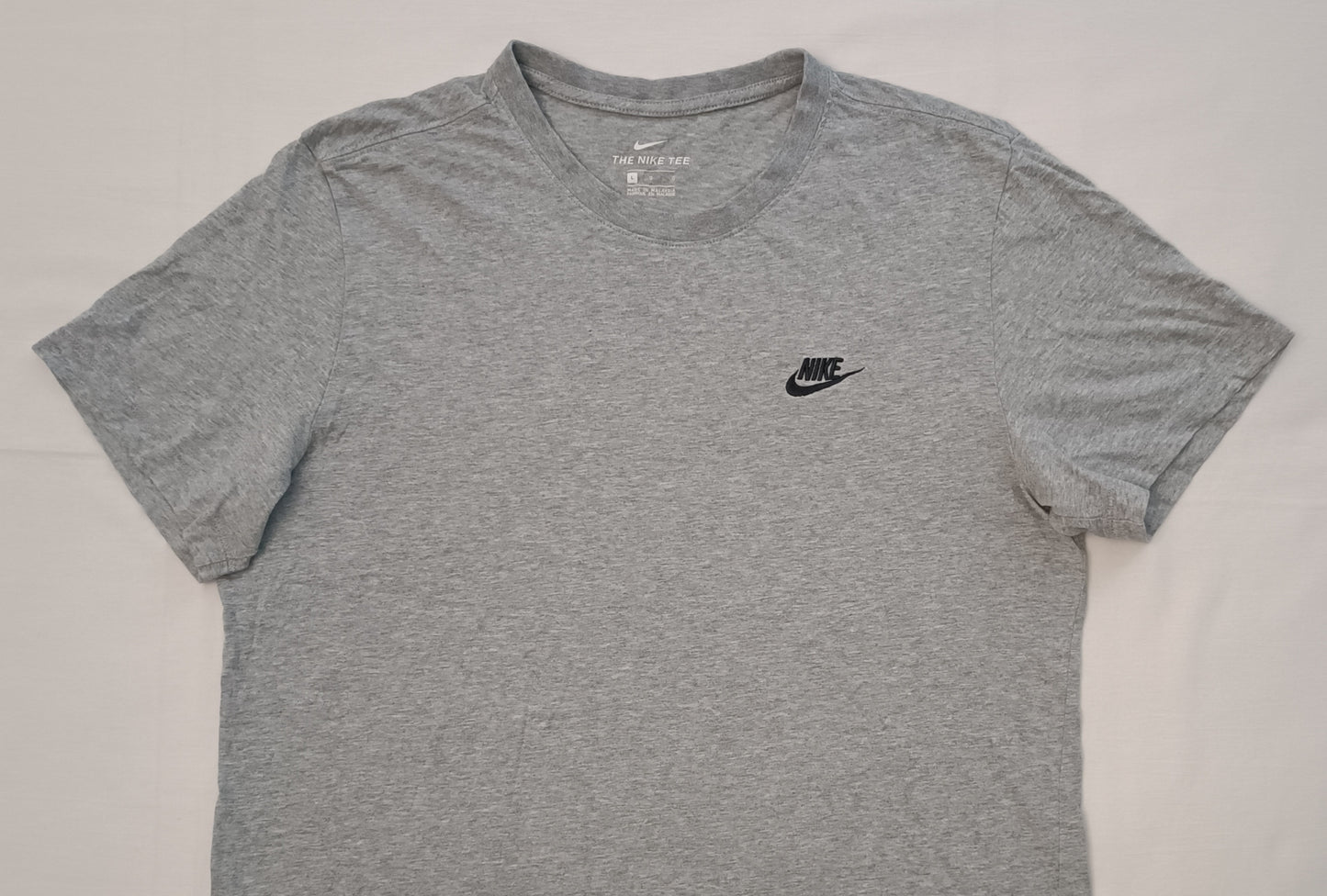 (L) Nike Sportswear Tee тениска