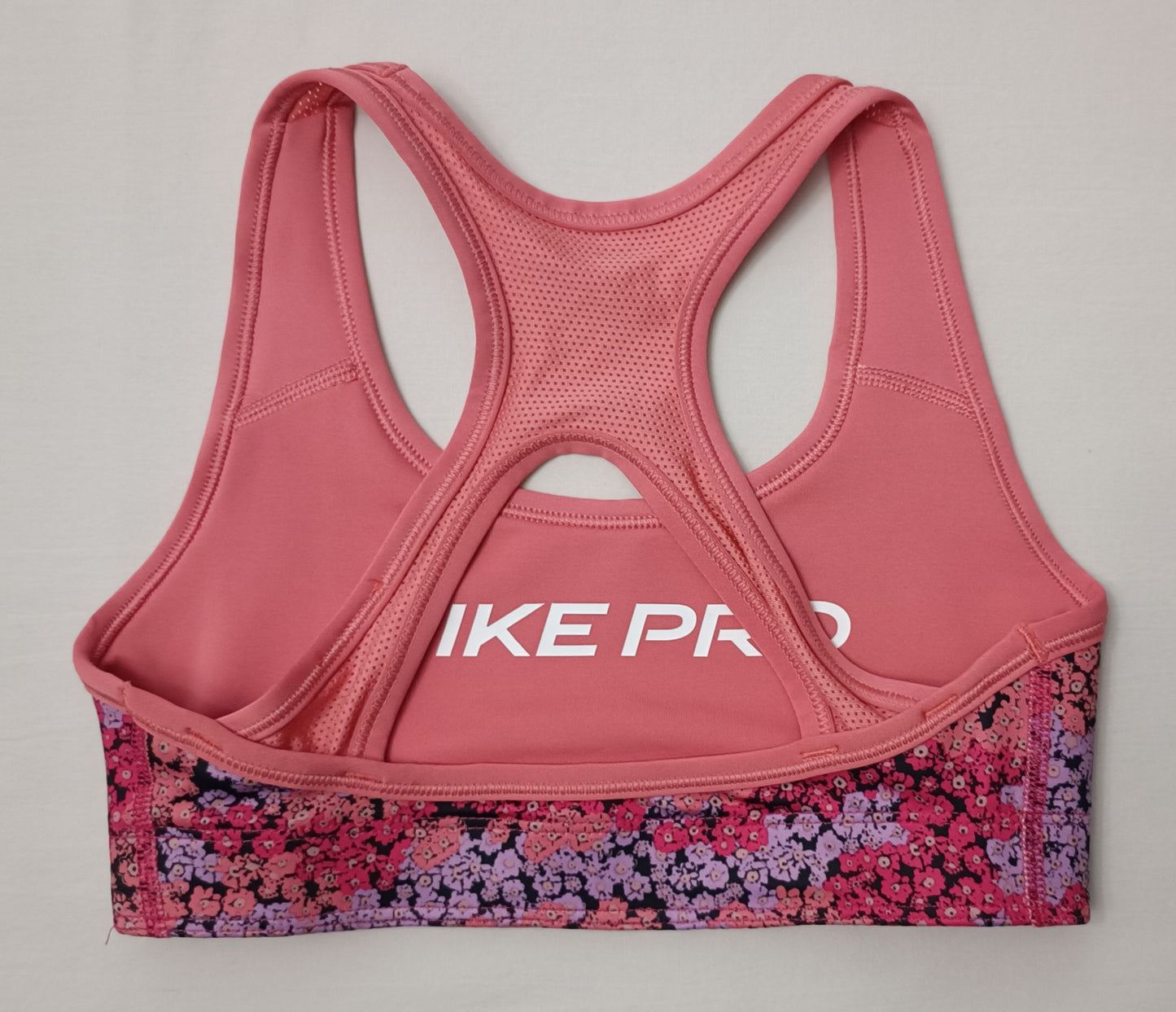 (ДЕТСКО) (Ръст 128-137см) Nike PRO DRI-FIT Reversible Bra бюстие
