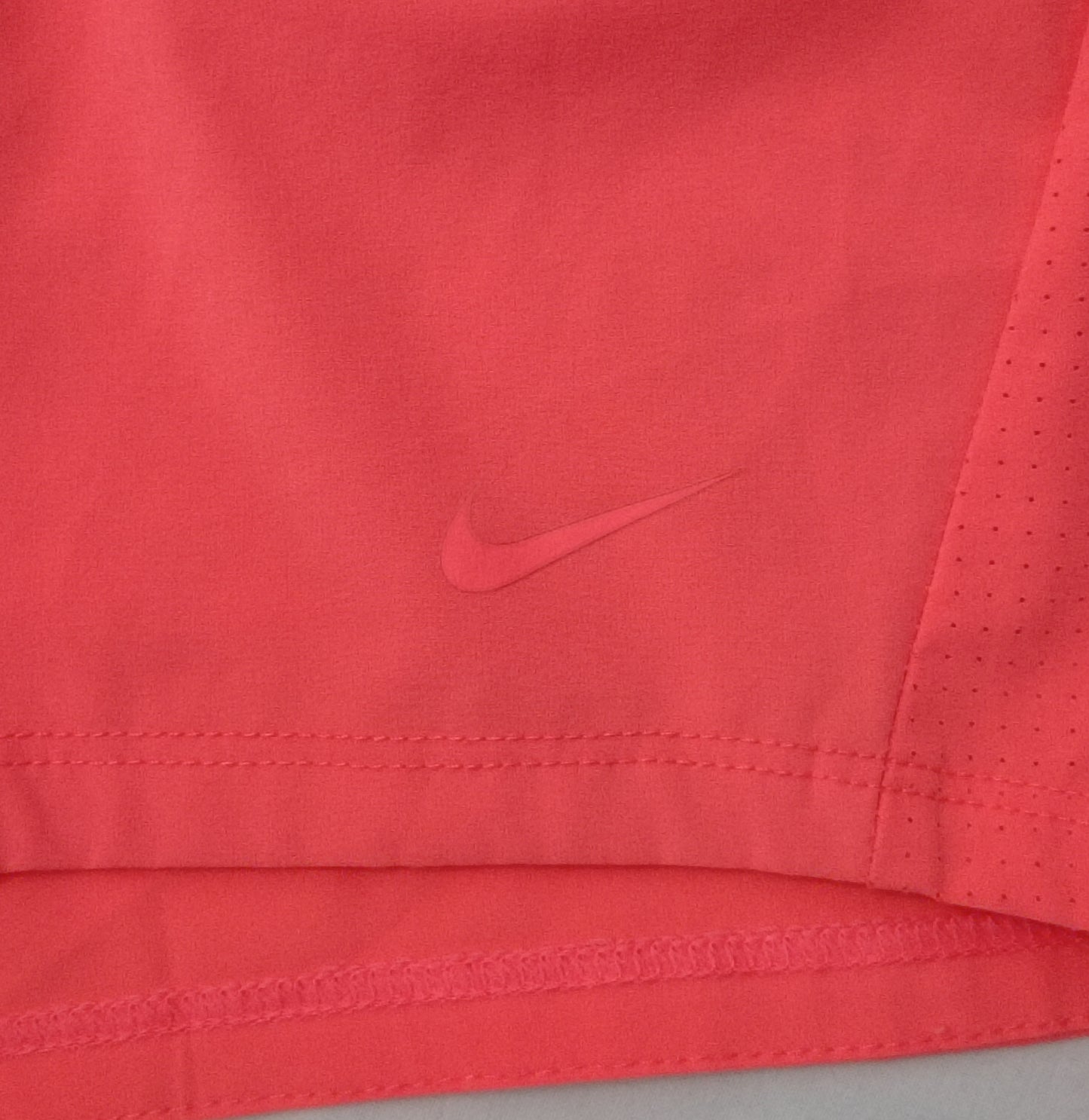 (ДАМСКО) (XS) Nike DRI-FIT Shorts шорти