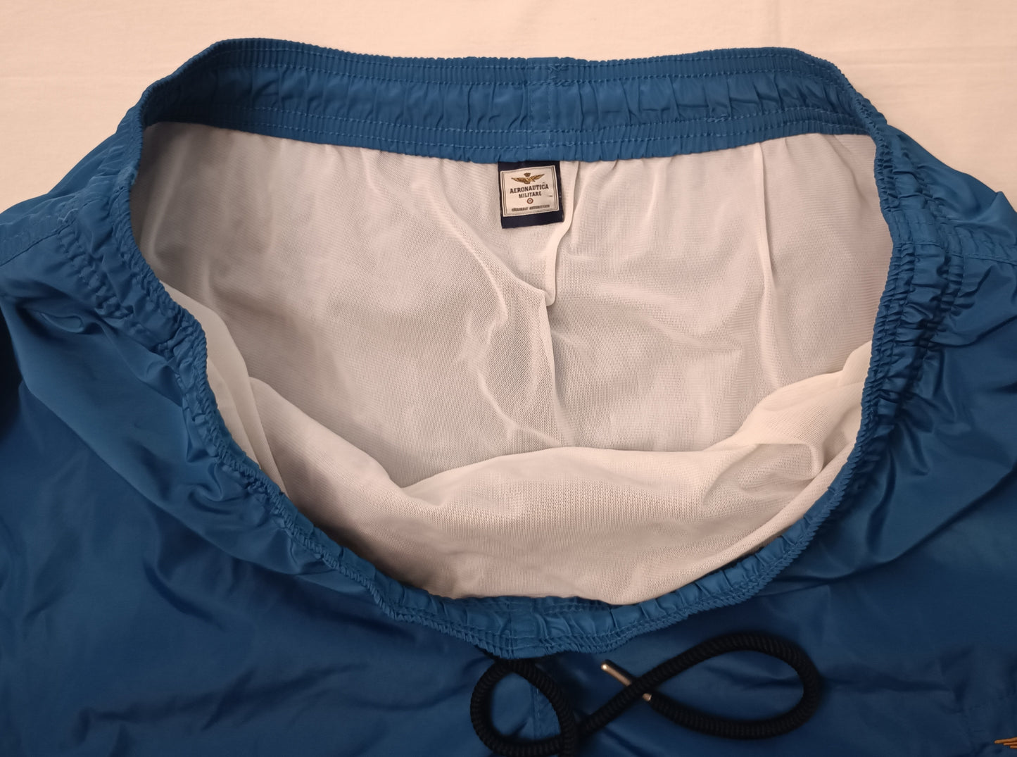 (L) Aeronautica Militare Shorts шорти