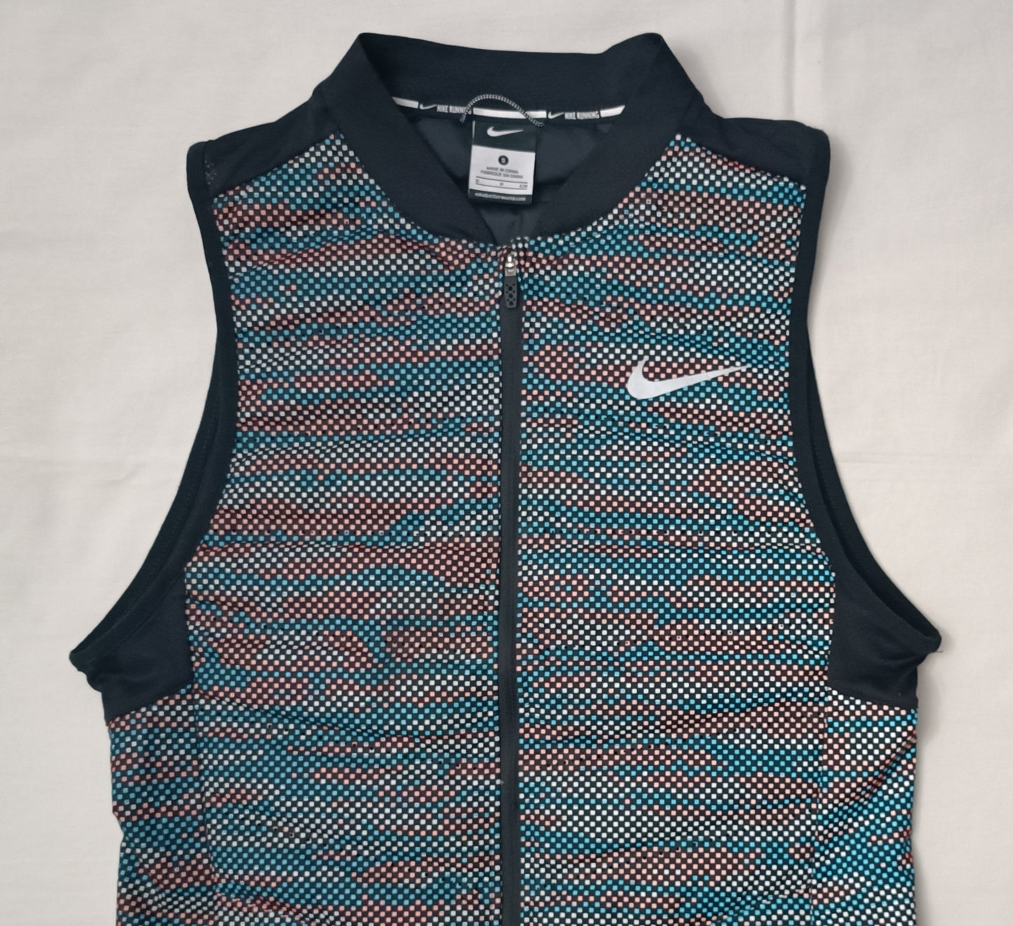 (S) Nike Aeroloft 800 Flash Down Vest пухен елек