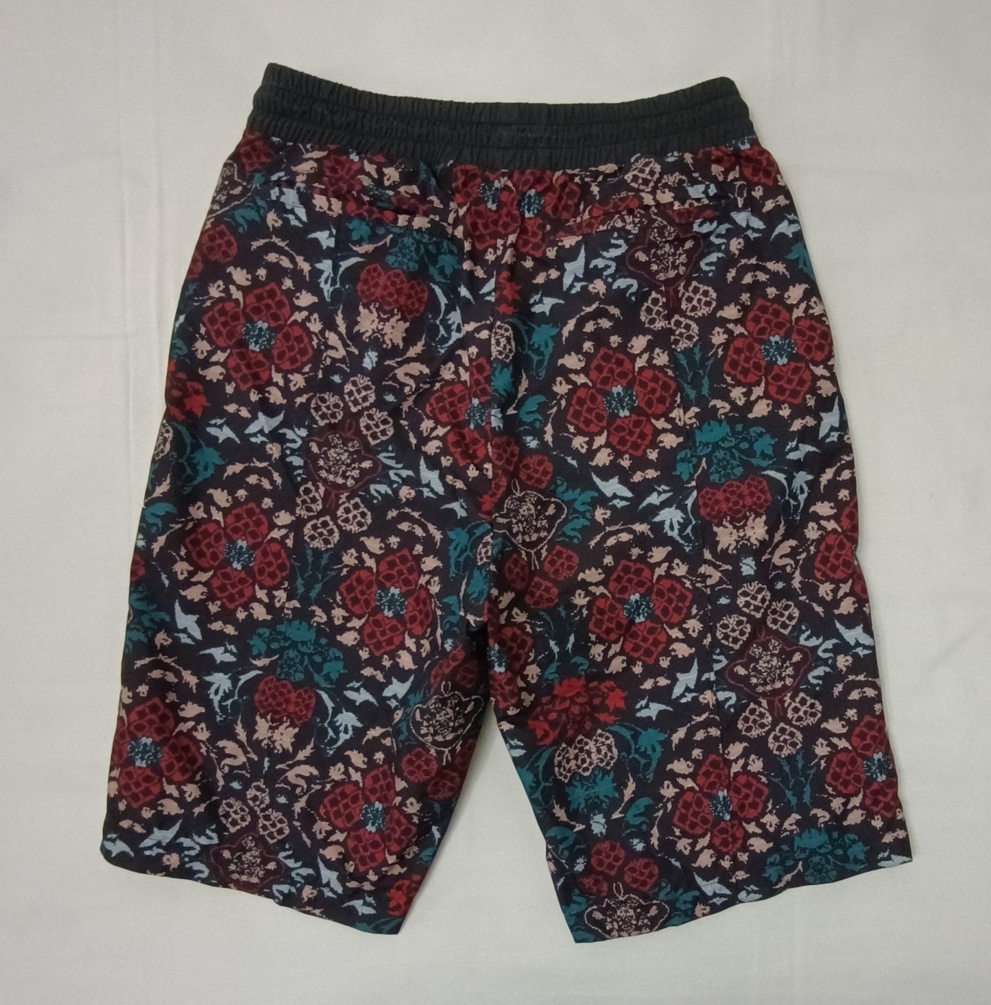 (S) Adidas Originals Shorts шорти