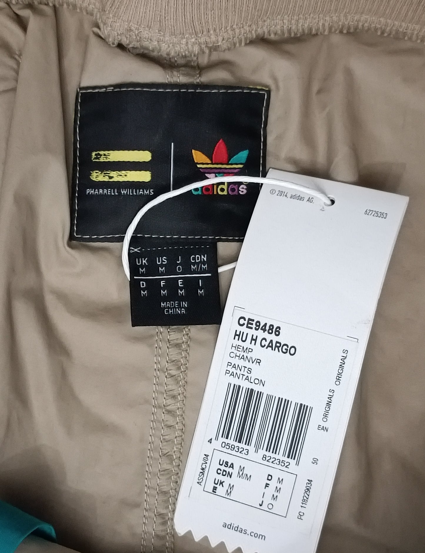 (M) Adidas Pharrel Williams Hiking Cargo Pants долнище