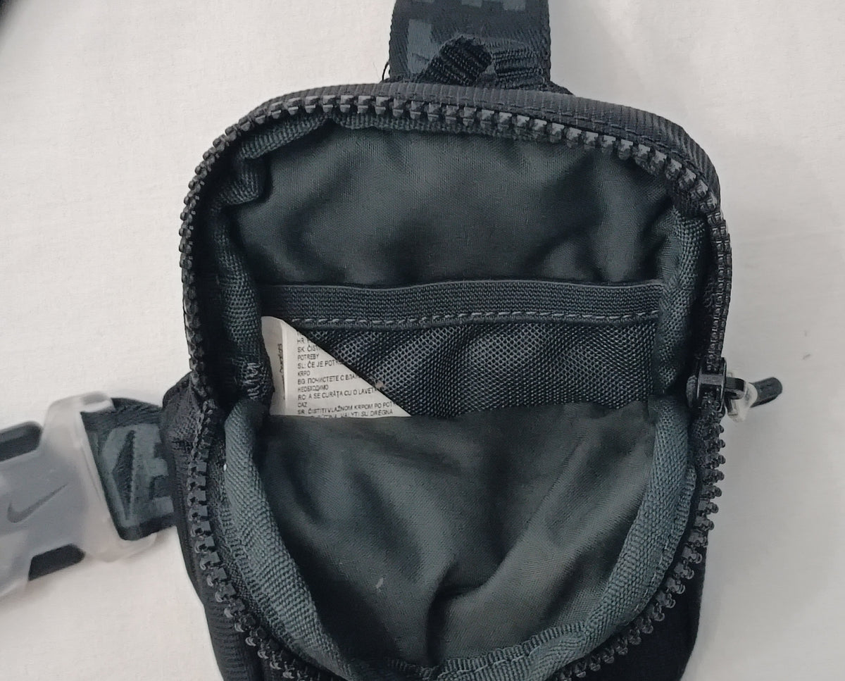 Nike Sportswear Hip Pack чантичка