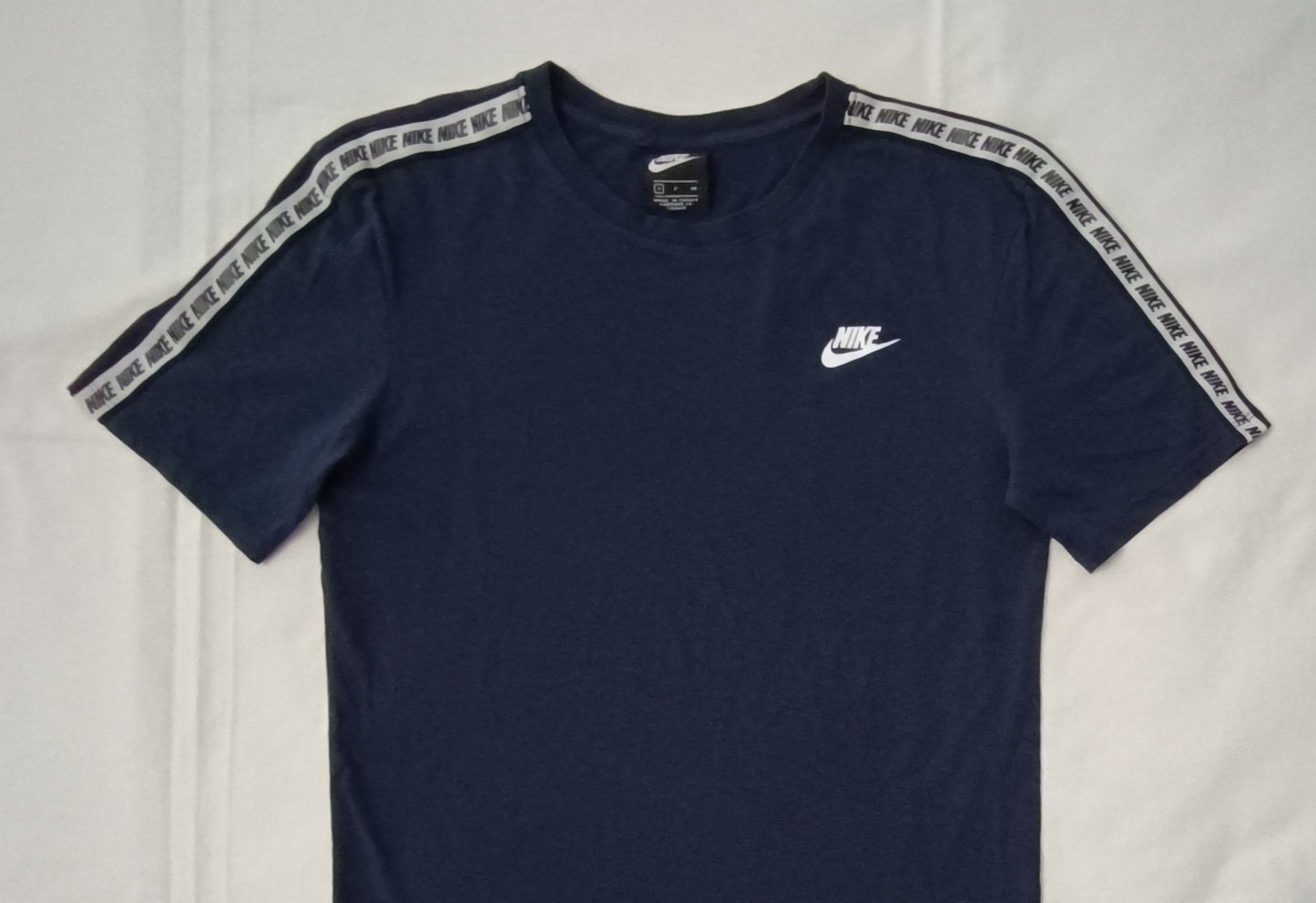 (S) Nike Sportswear Repeat Tee тениска