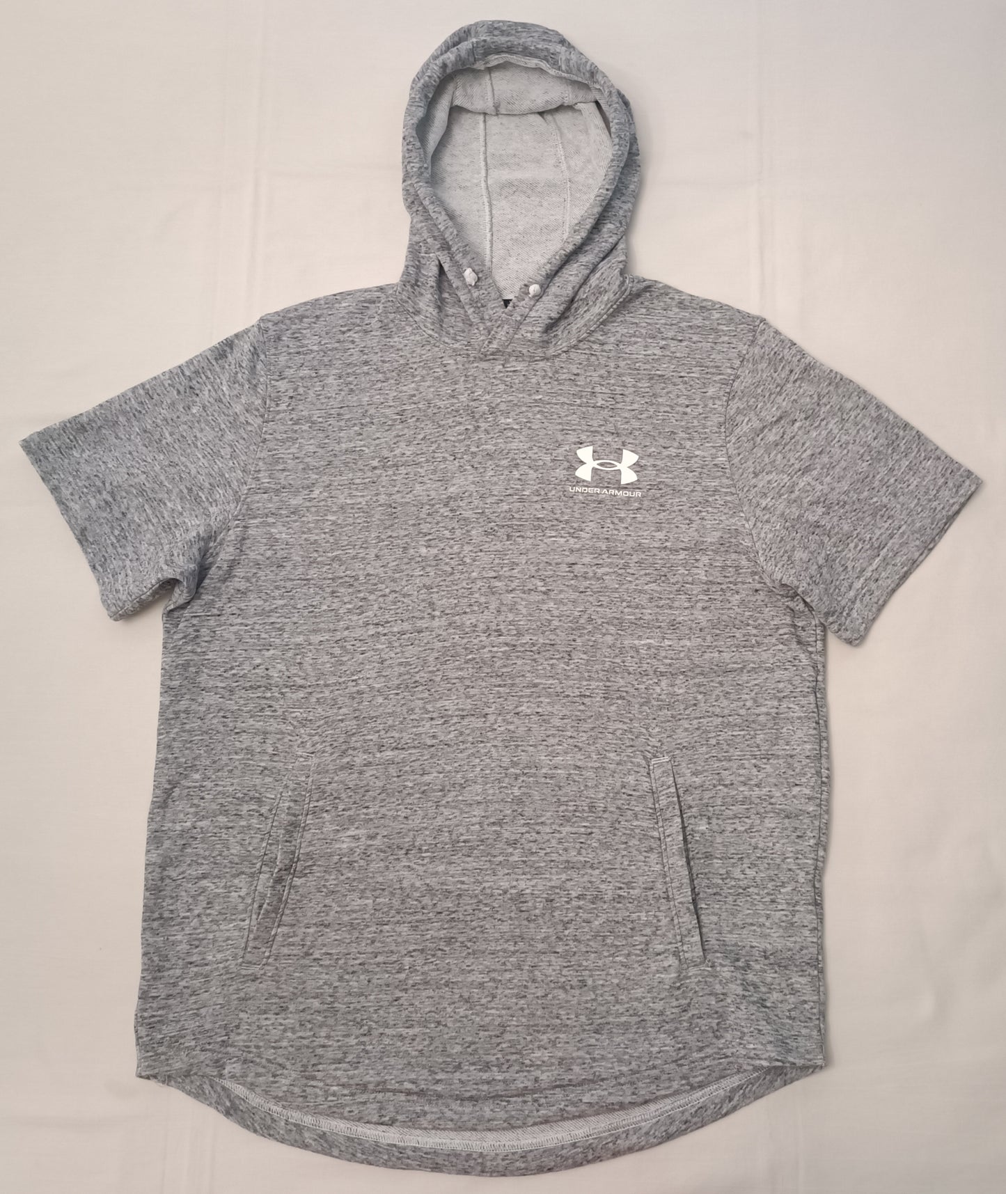 (L) Under Armour UA Short Sleeve Hoodie горнище