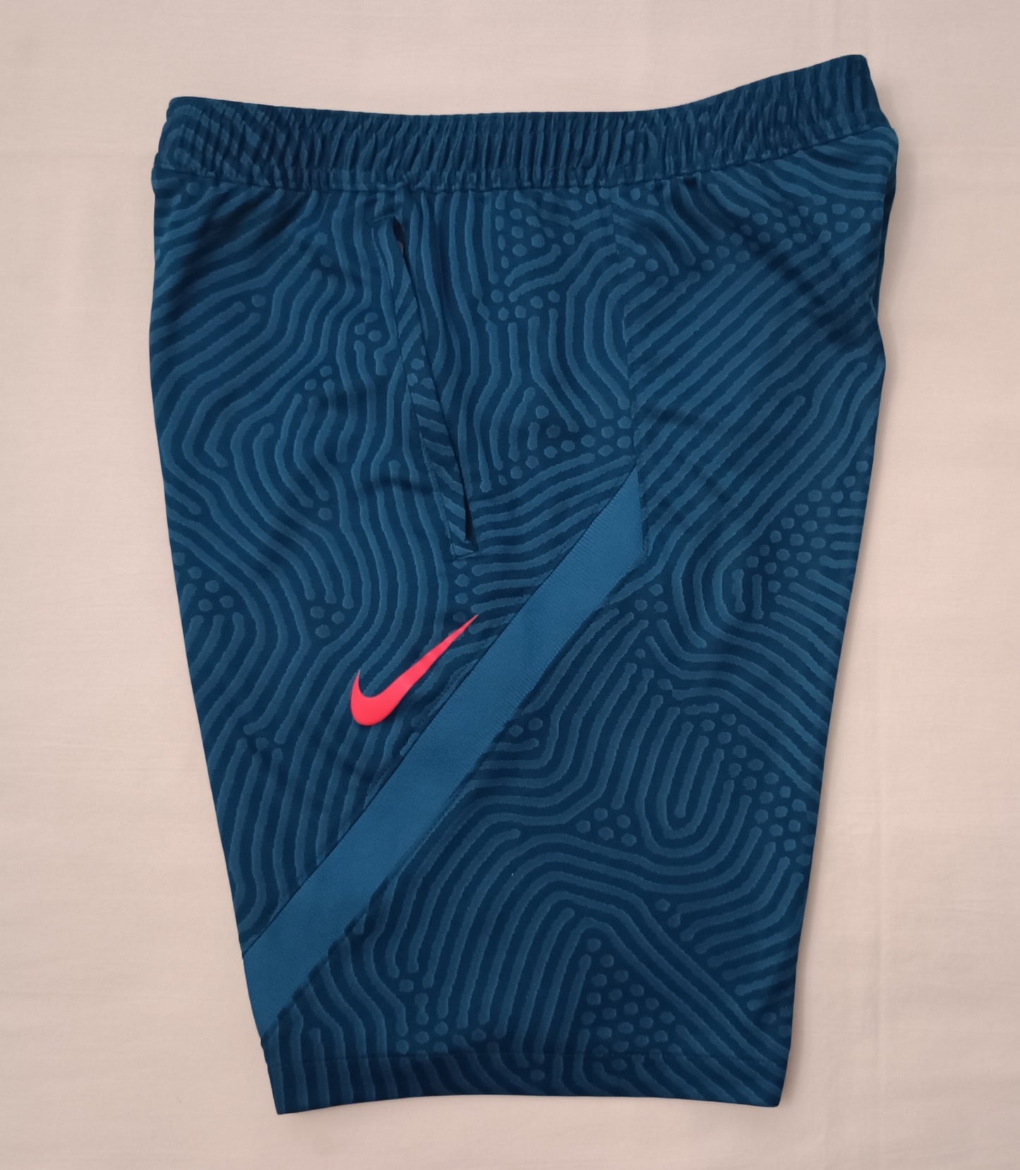 (ДЕТСКО) (Ръст 158-170см) Nike DRI-FIT Strike Shorts шорти
