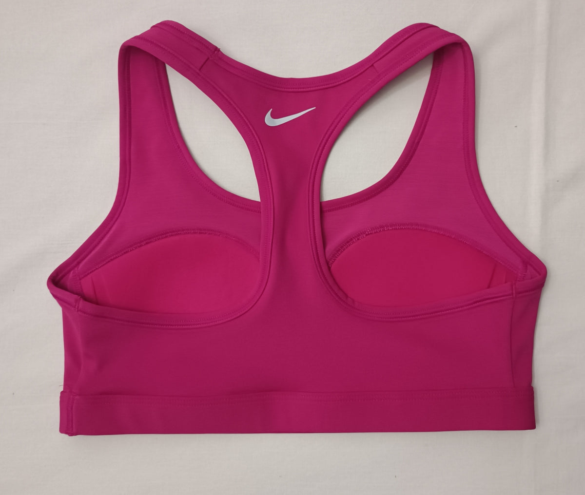 (ДАМСКО) (S) Nike Swoosh DRI-FIT Bra бюстие