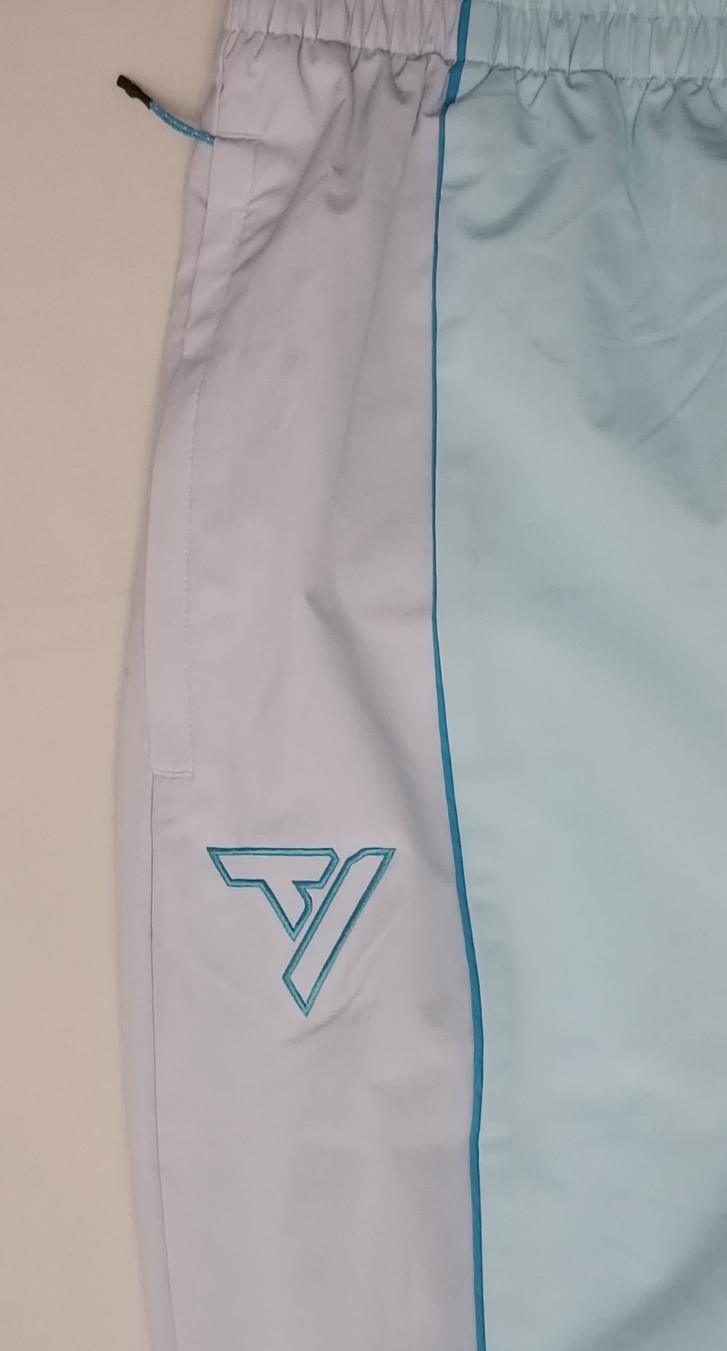 (L) Adidas Trae Young Tracksuit екип (горнище и долнище)