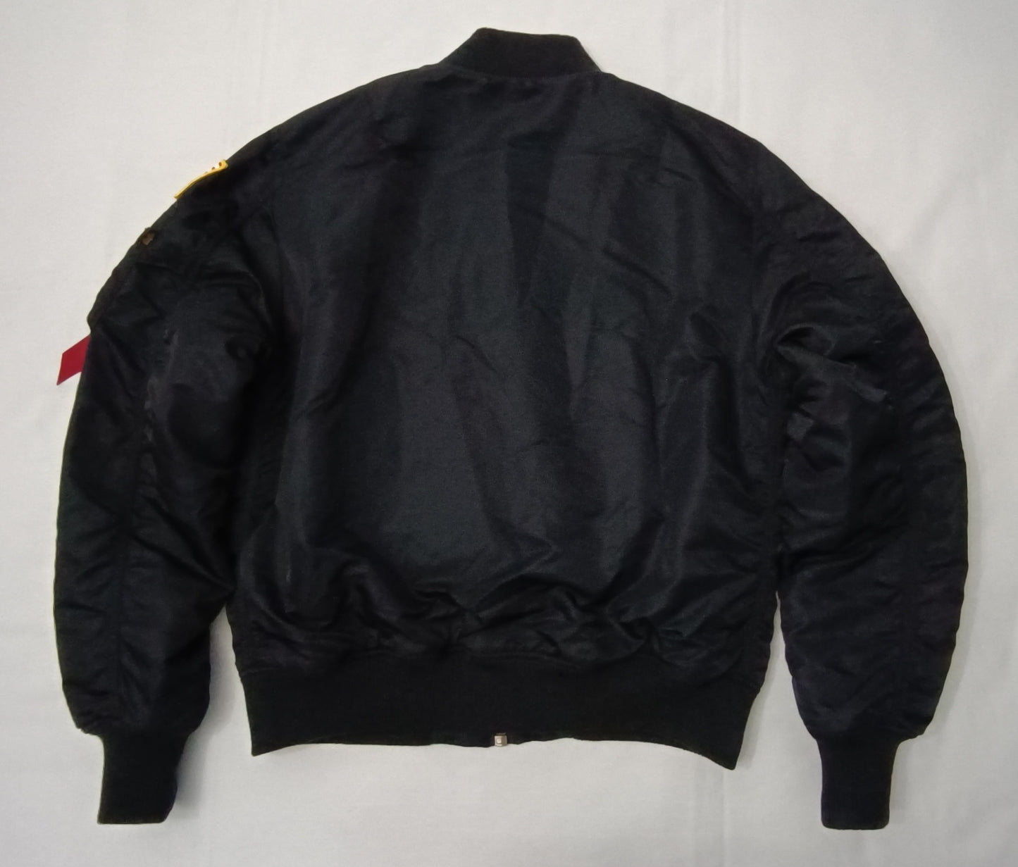 (L) Alpha Industries NASA Bomber Jacket яке